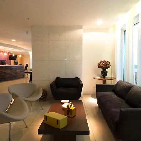 Golden Tulip Macae-3